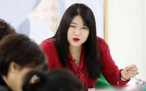 娱乐吃瓜酱00后工作,娱乐吃瓜酱的职场成长记  第1张