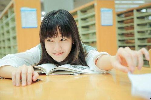 娱乐吃瓜酱00后工作,娱乐吃瓜酱的职场成长记  第3张